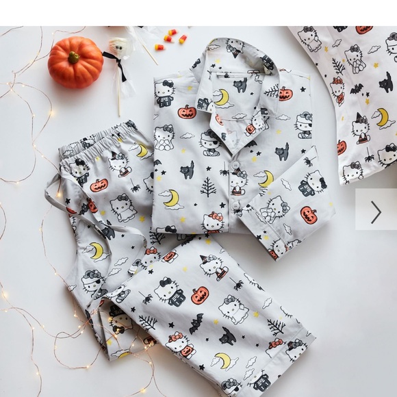 Hello Kitty X Pottery Barn Glow in the Dark PJs Size M SOLD OUT ONLINE - Picture 7 of 7